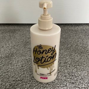 PINK body lotion